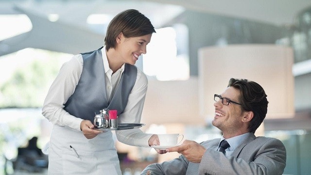 Giải Mã 6 Kỹ Năng Không Thể Thiếu Trong Ngành Nhà Hàng - Khách Sạn