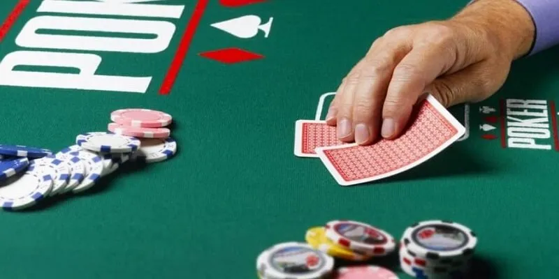 Hướng Dẫn Cách Chia Bài Poker Chuyên Nghiệp Như Các Cao Thủ