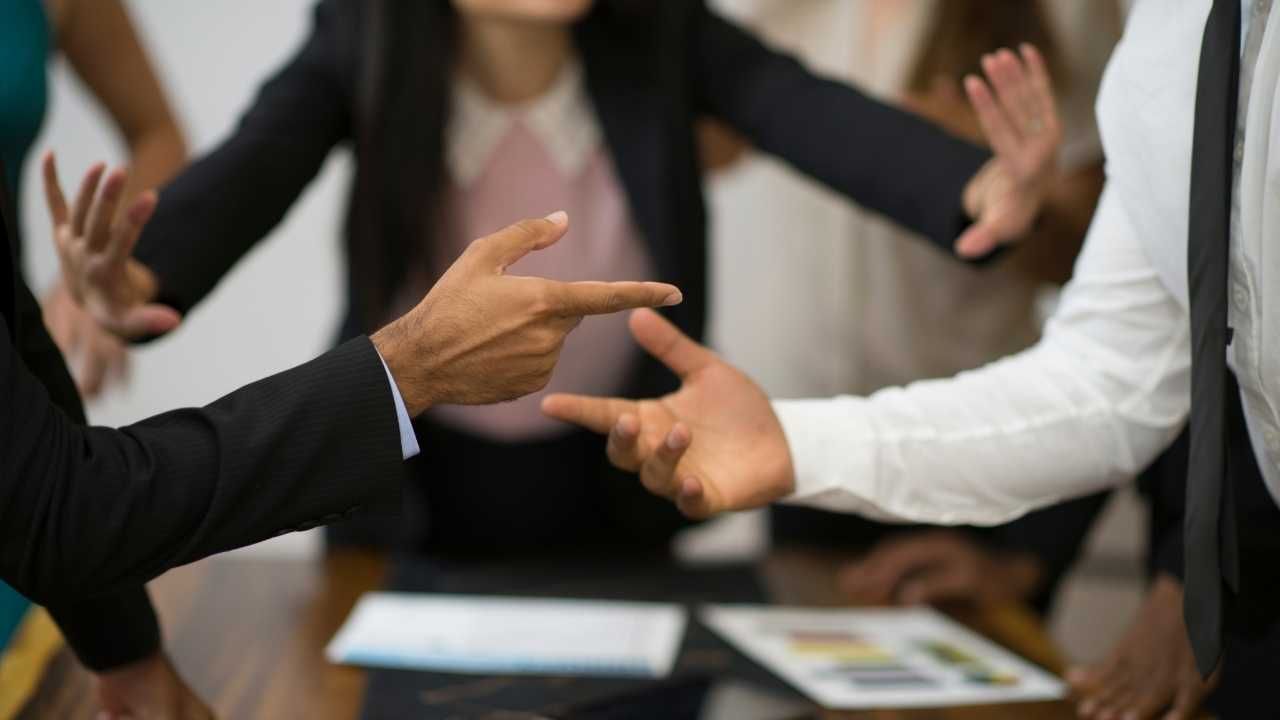 Chức năng của nguyên tố lửa là gì?